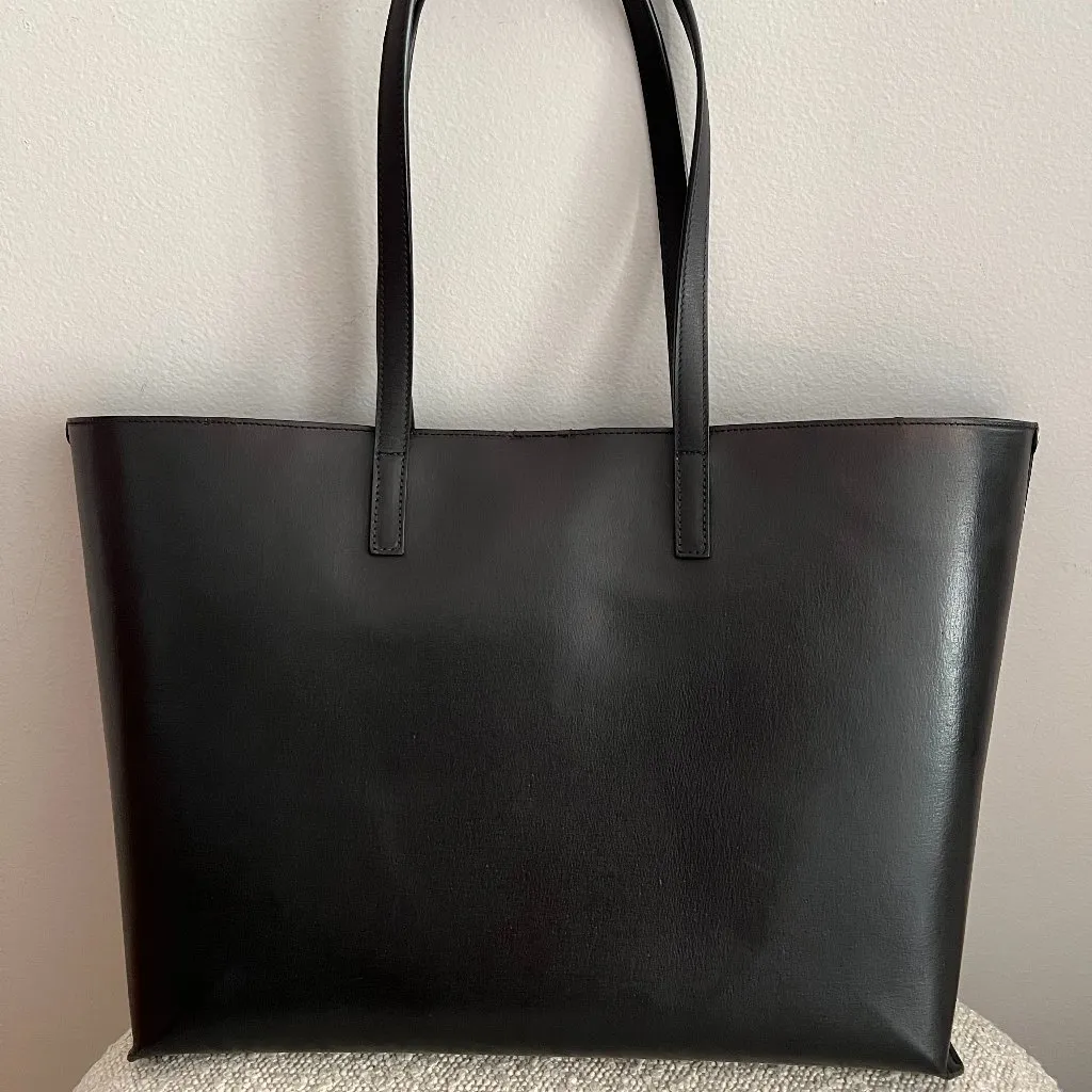 SAINT LAURENT BLACK LEATHER PERFORATED LOGO LARGE TOTE - Image 9