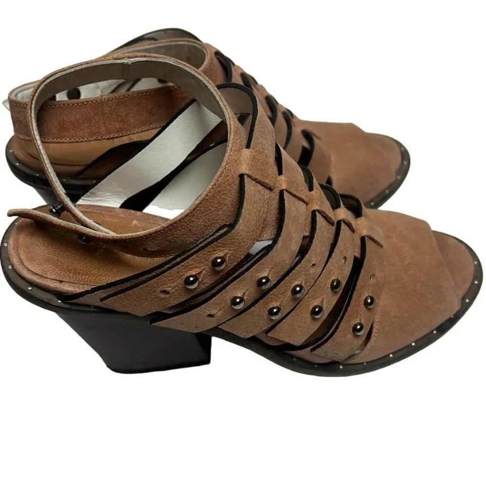 Freda Salvador Tan Gladiator Heels Sz. 6 - Image 3