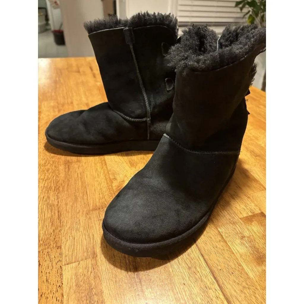 UGG Bailey Bow II Black Suede Fur Boots Womens Size 9 Winter Casual Cute Warm - Image 3