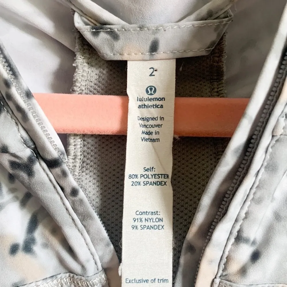 Lululemon Lightened Up Pullover Not So Petite Fleur Silver Spoon Ambient Grey - Image 15