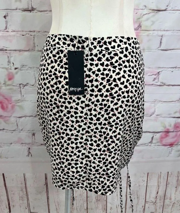 Nasty Gal nwt A Good Time To Heart Ruched Mini Skirt size 8 - Image 8