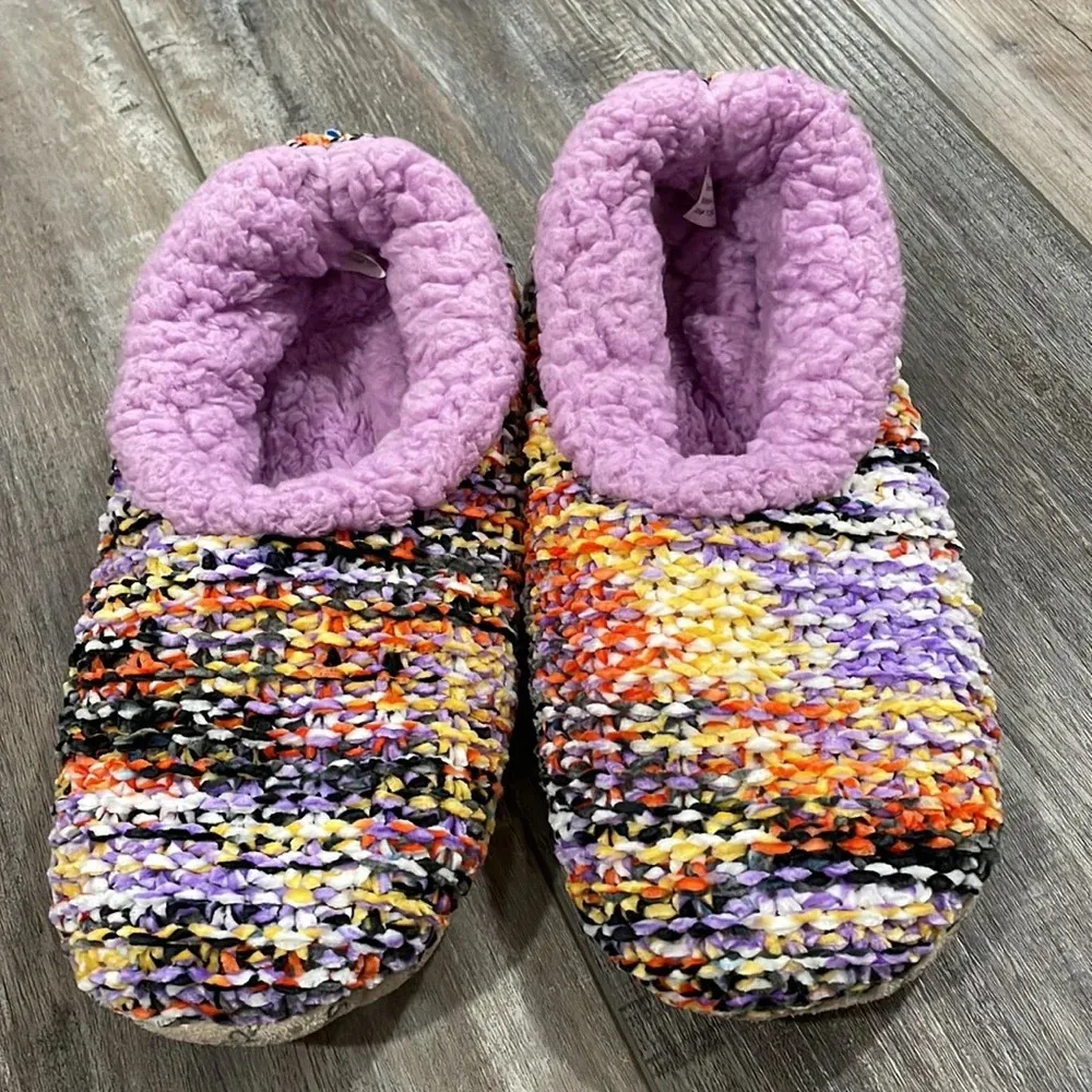 Snoozies Miss Fancy Pants Slippers Yellow Size 7 - Image 2