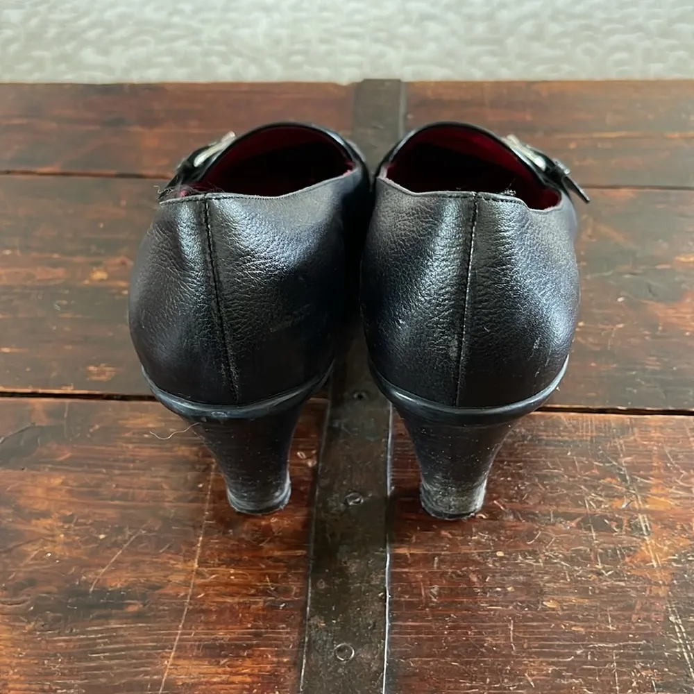 Brighton Black Leather 2.5" Heels w/Buckle Size 9.5 - Image 3