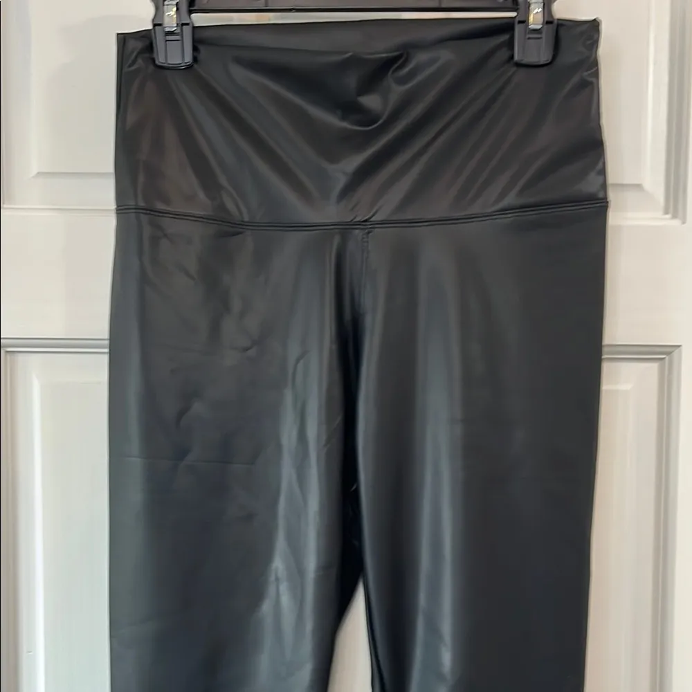 NWOT Amazon Sleek Black Faux Leather High Waisted Leggings - Size Large - Image 2
