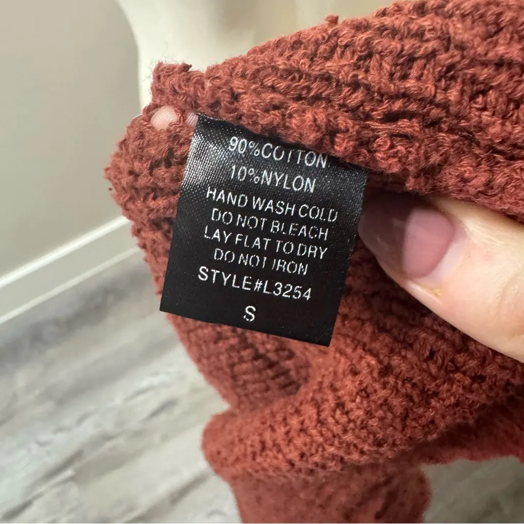 Vestique orange red Knit Sweater small - Image 5