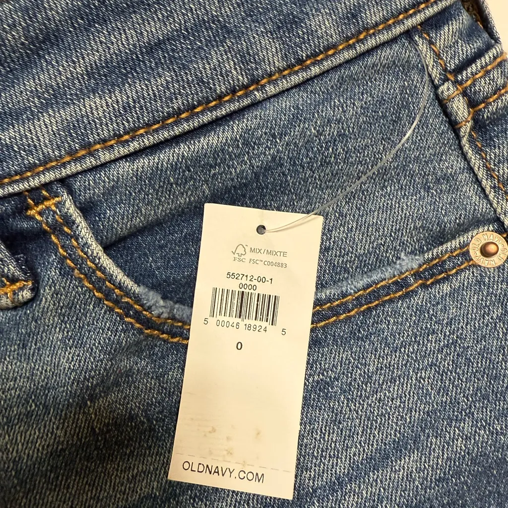 Old Navy Blue Jean Shorts Sz 2 - Image 5