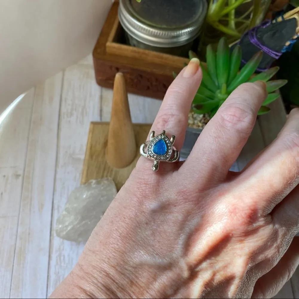 Simulated Opal Turtle Jewelry Set Ring & Necklace Ring Size 7 Blue - Image 4
