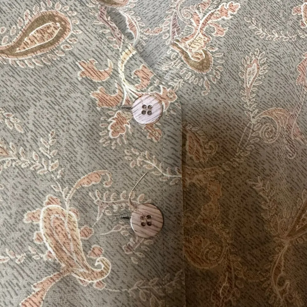 Doncaster Vintage Silk Paisley Print Sleeveless Blouse - Image 4