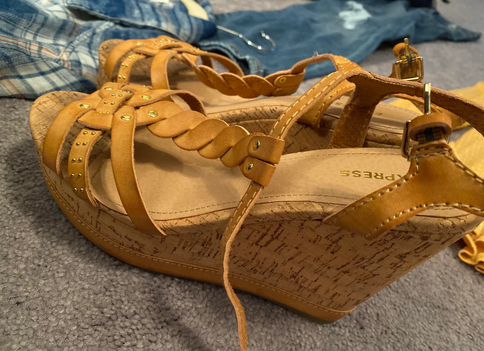 EXPRESS Tan Wedges - Image 2