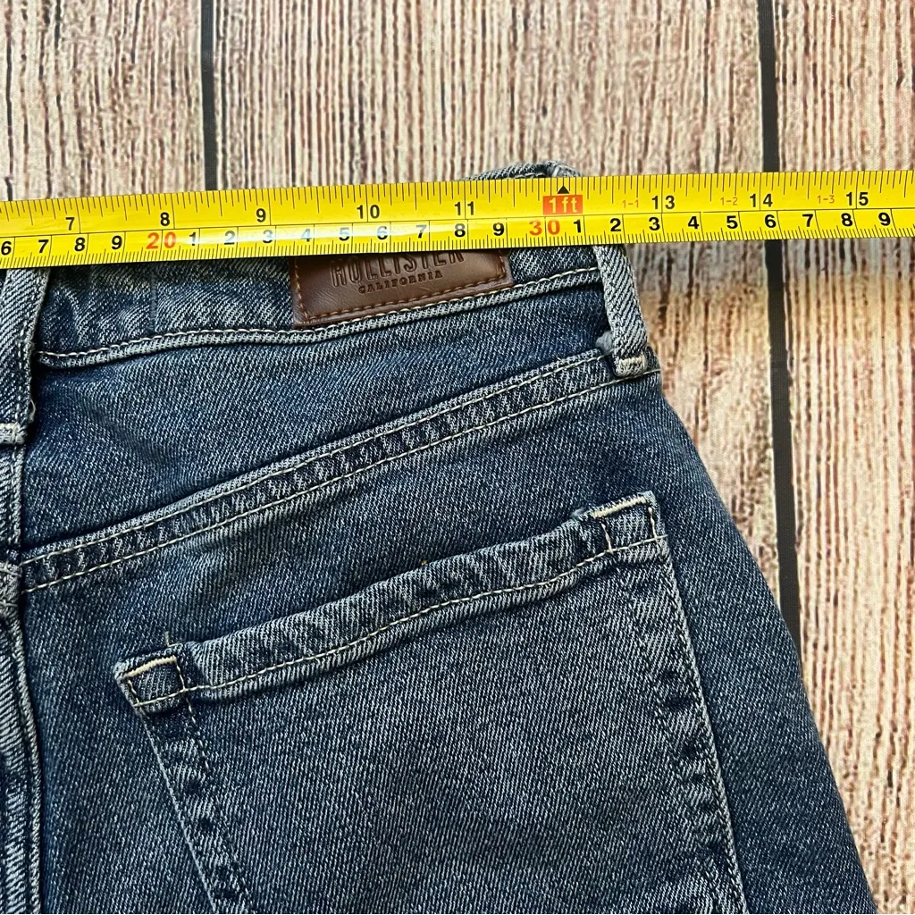 Hollister Jeans Womens 3 Short 26X25 Ultra High Rise Mom Jean Distressed Denim‎ - Image 7