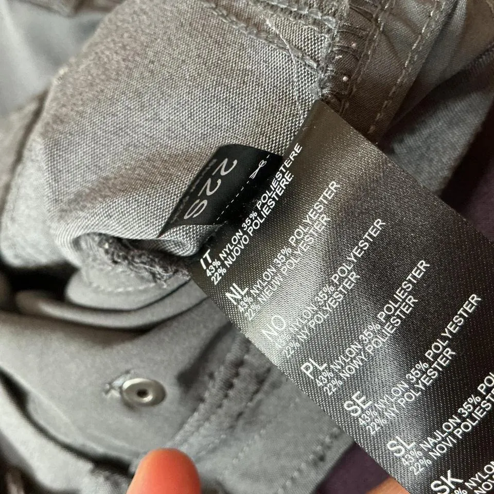 Kuhl Womens Size 4 Capri Pants Gray Outdoor Hiking Zip Pockets Drawstring Hem - Image 8