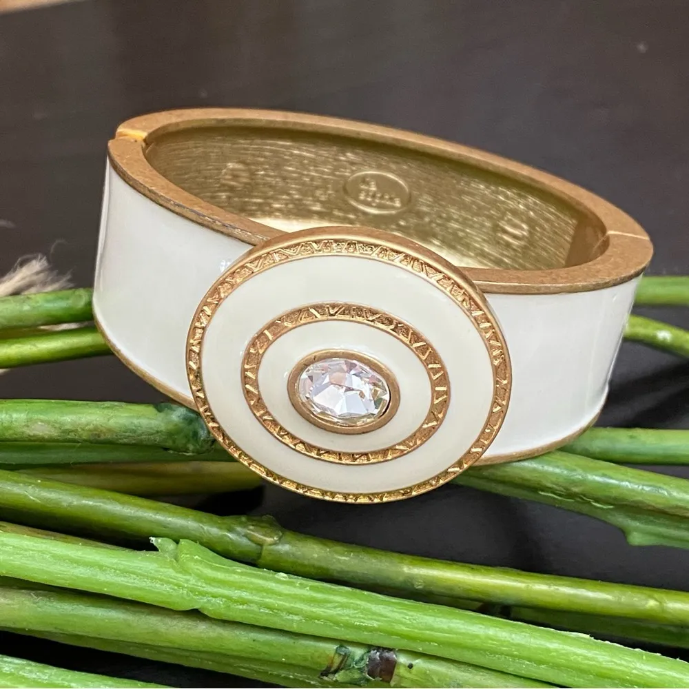 Vintage LIA SOPHIA Ivory Enamel Hinged Magnetic Clasp Cuff Bangle Bracelet - Image 2