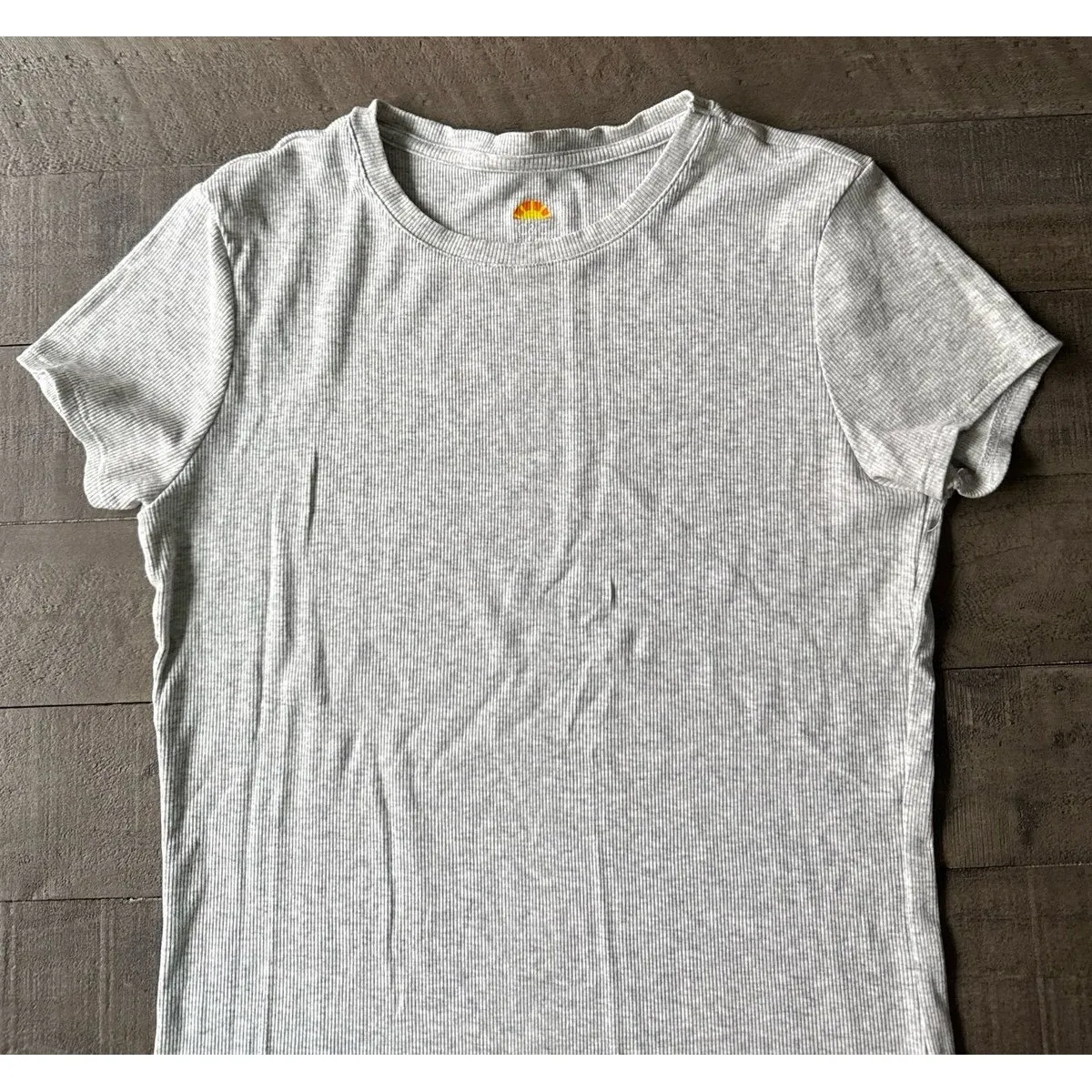 C&C‎ California Women's Light Gray Ribbed Short Sleeve Top Size Small - Image 3