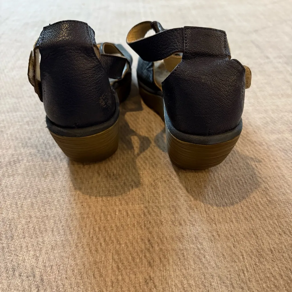 Fly London Yall Women's Navy Blue Perforated Leather Wedge Sandals 41 - Image 5