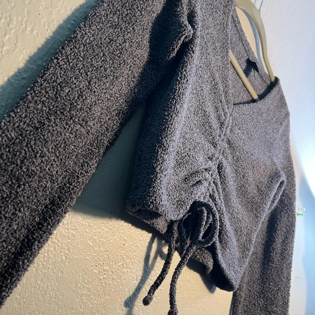 Wild Fable Gray V-Neck Crop Top Long Sleeve Sweater Y2K SZ S Cozy Winter Casual - Image 4