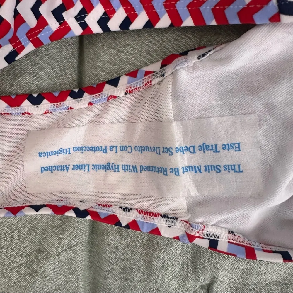 Kona Sol Women’s One Piece Chevron Print Swimsuit Size 18 NWOT - Image 3