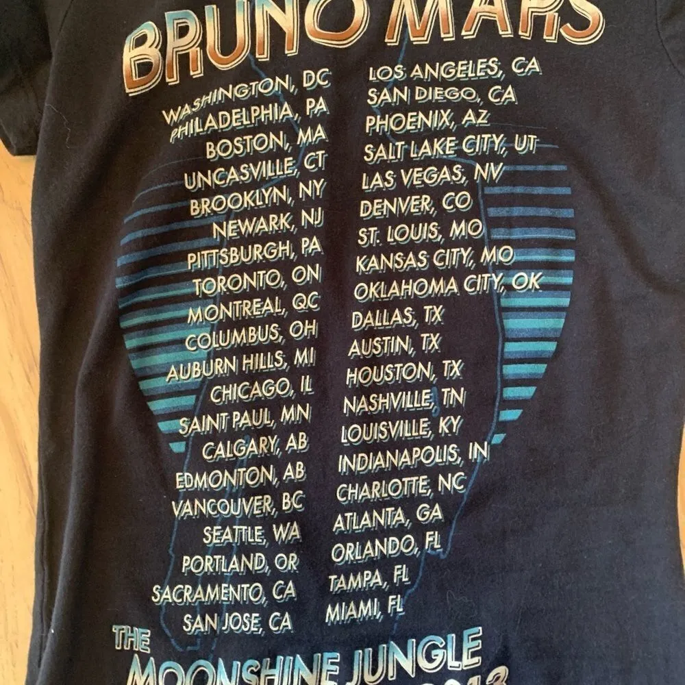 Bruno Mars 2013 Concert T - Image 8