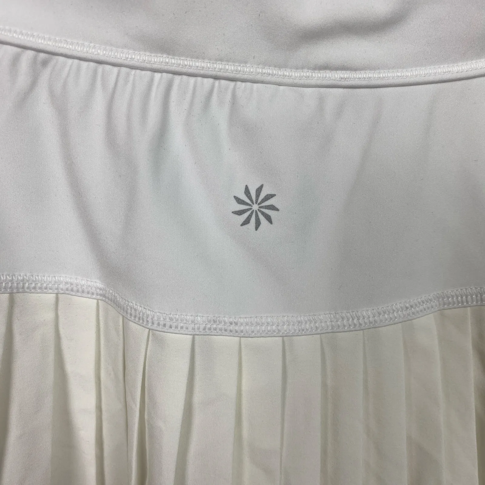 Athleta White Advantage Skort Sz.1X - Image 12