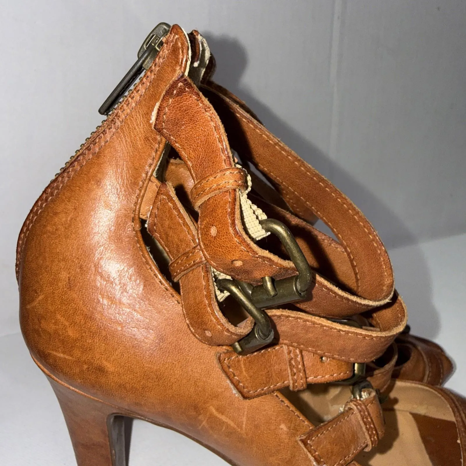 J. Crew Old Money Minimalist Italian Leather Gorpcore Boho Strappy Buckle Heels - Image 3