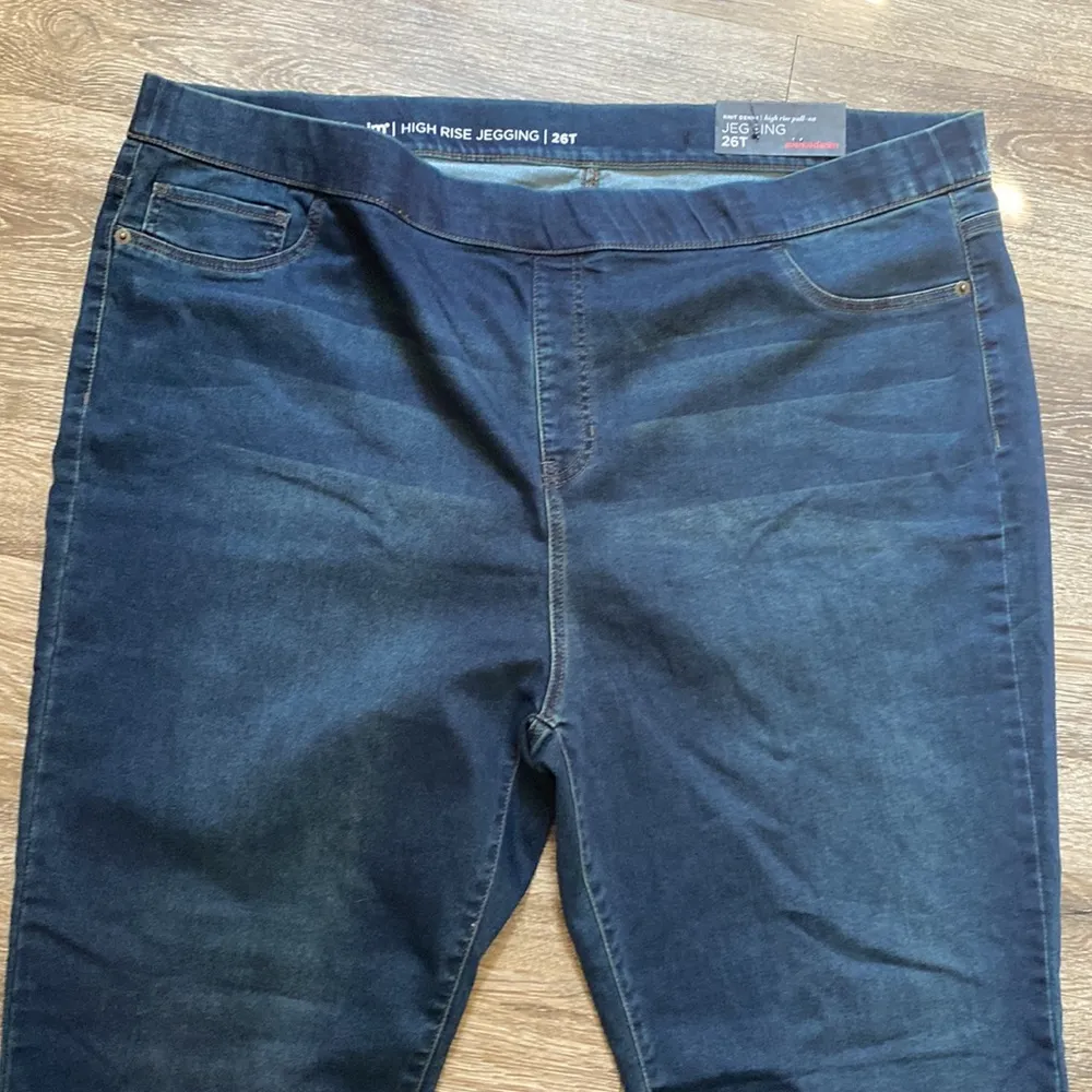 NEW Avenue Denim High Rise Jegging Pull On Jeans 26T Knit Denim Super Soft Blue Size undefined - Image 2