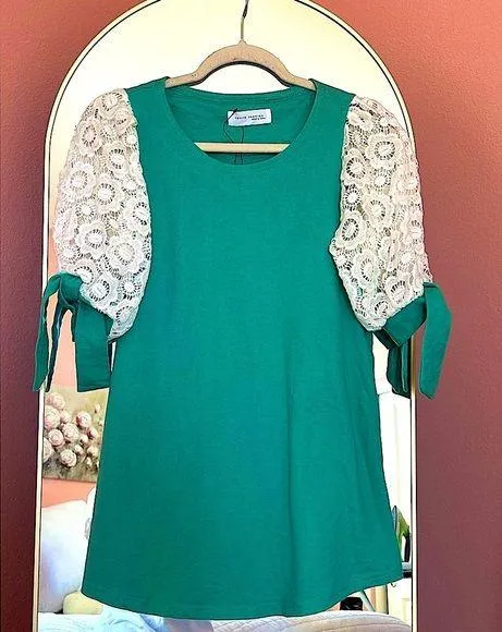 Tokyo Fashion Feminine & bohemian green tunic with lace puff sleeves that tie MD - Image 1