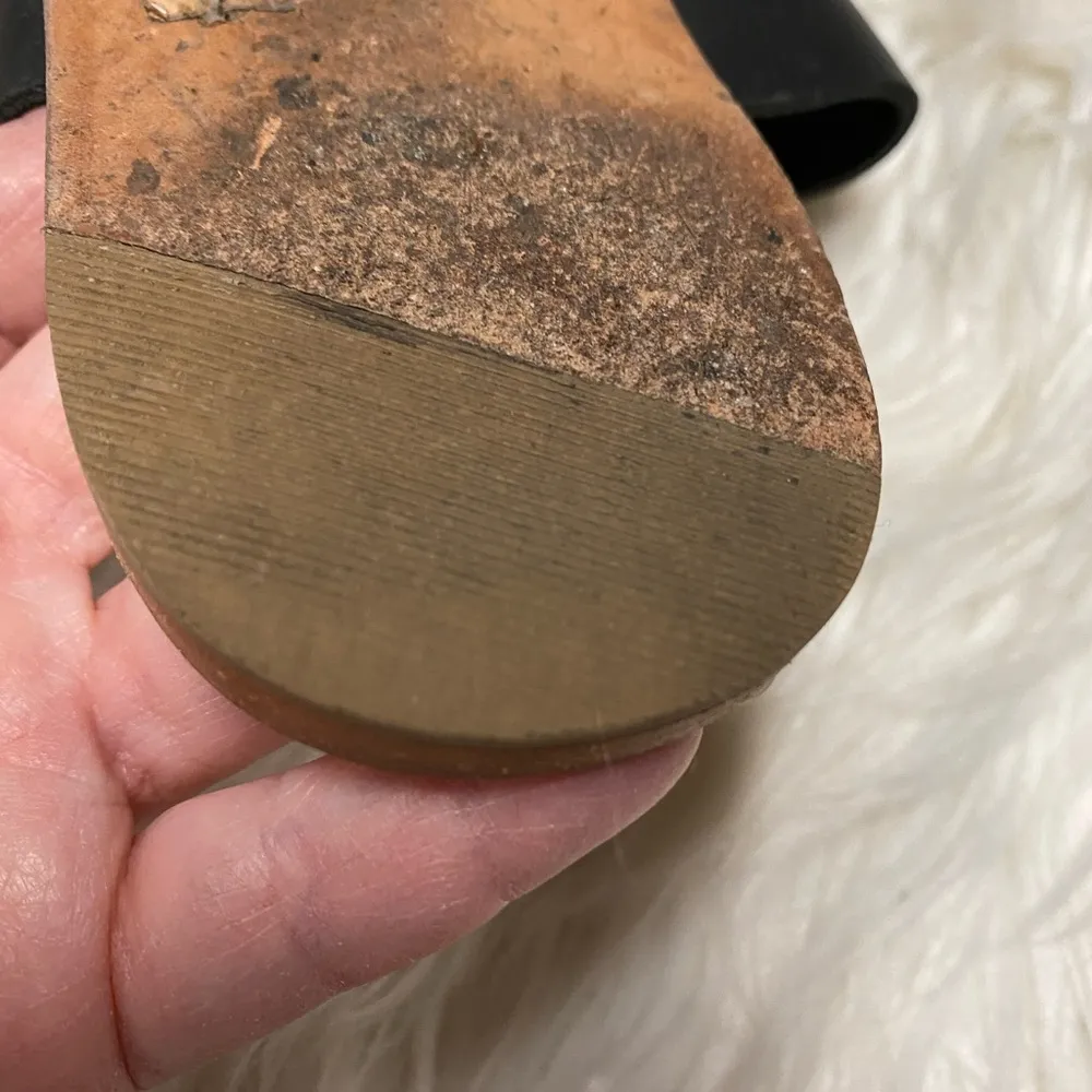 TAHARI Leather Flats Size 8 - Image 8