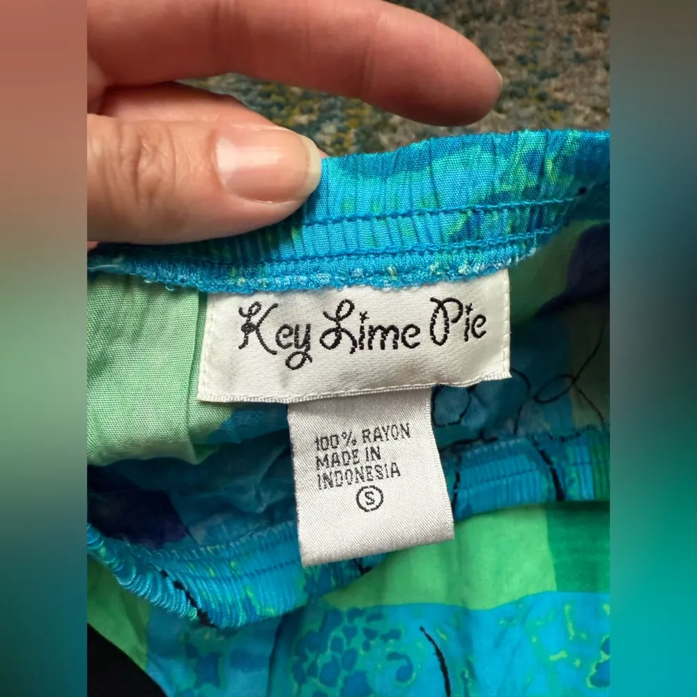 Vintage Key Lime Pie floral sequin skirt reversible jacket set, size small Blue - Image 6