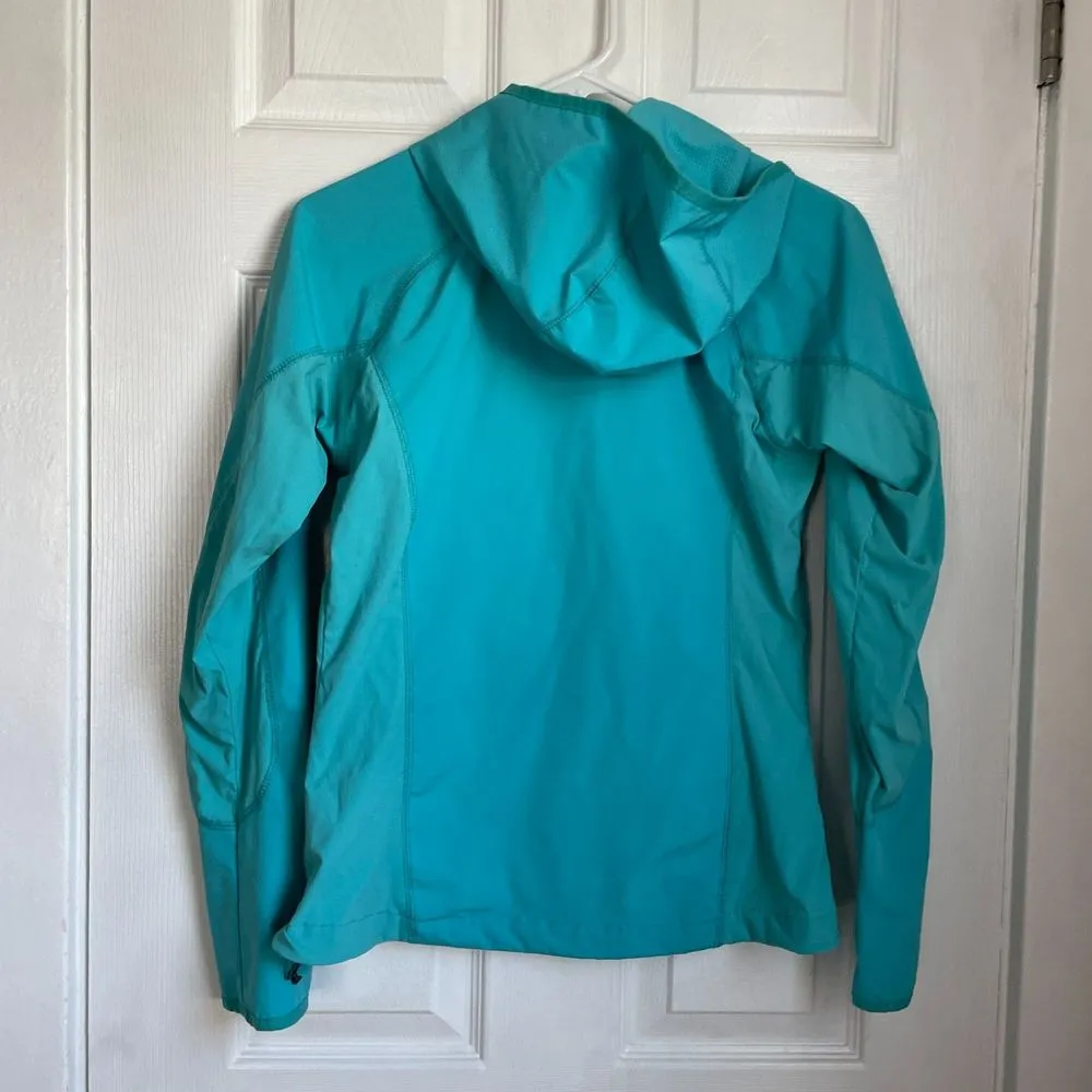 Columbia  omni shield advanced repellency lightweight blue hooded jacket - Image 3