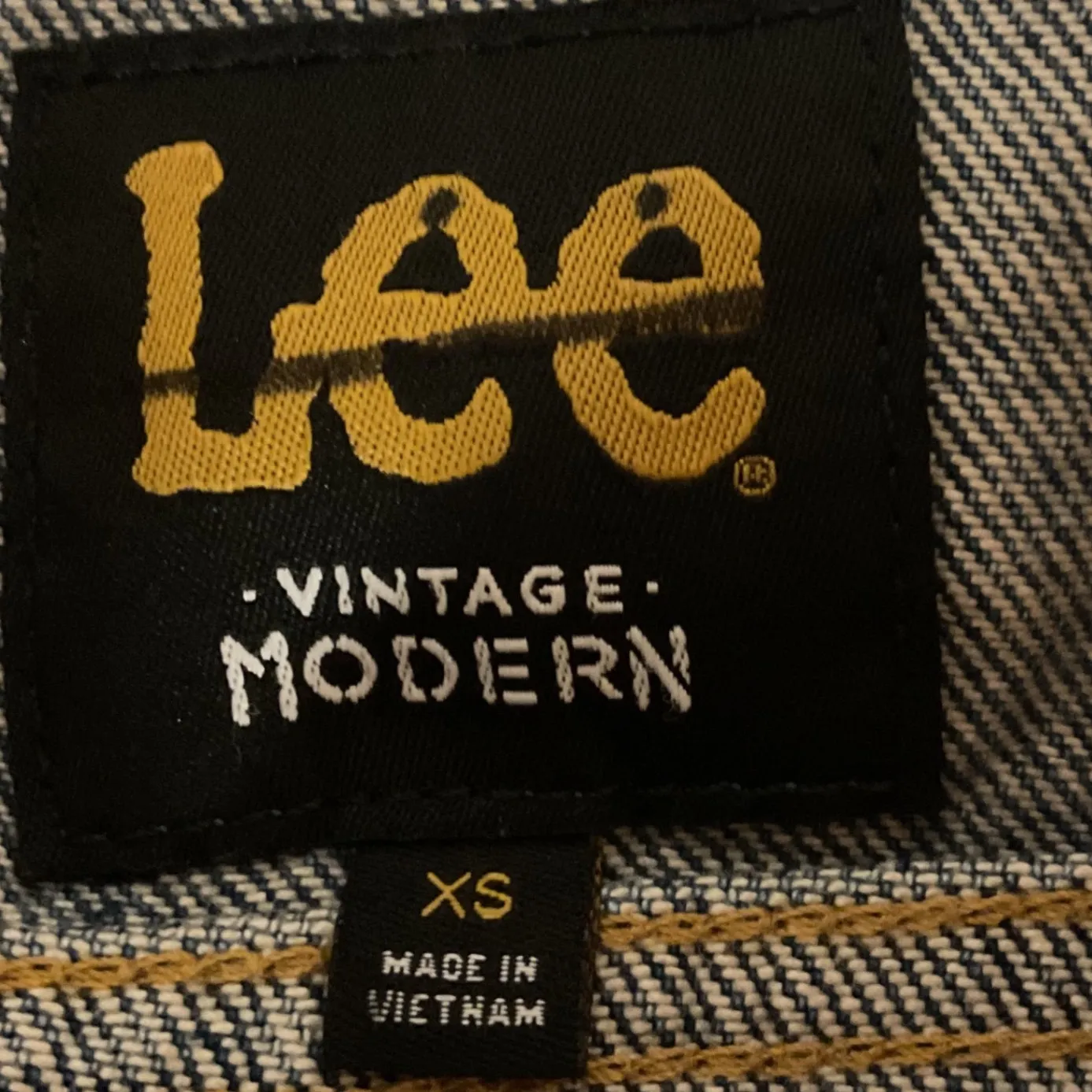 Lee Vintage Modern Women's Contrast Denim Seamed Collared Jean Jacket Sz XS‎ NWT - Image 8