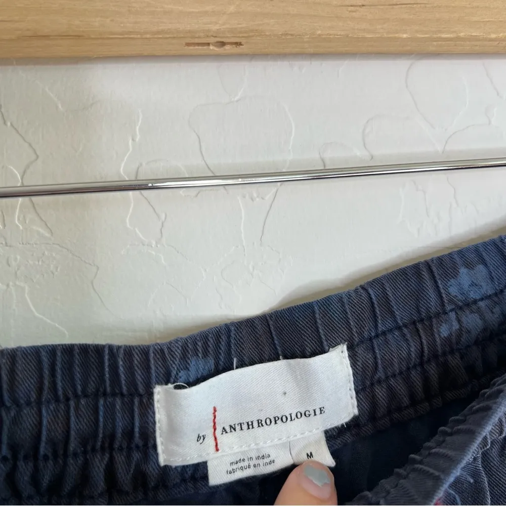 Anthropologie Pull On Floral Joggers - Image 4