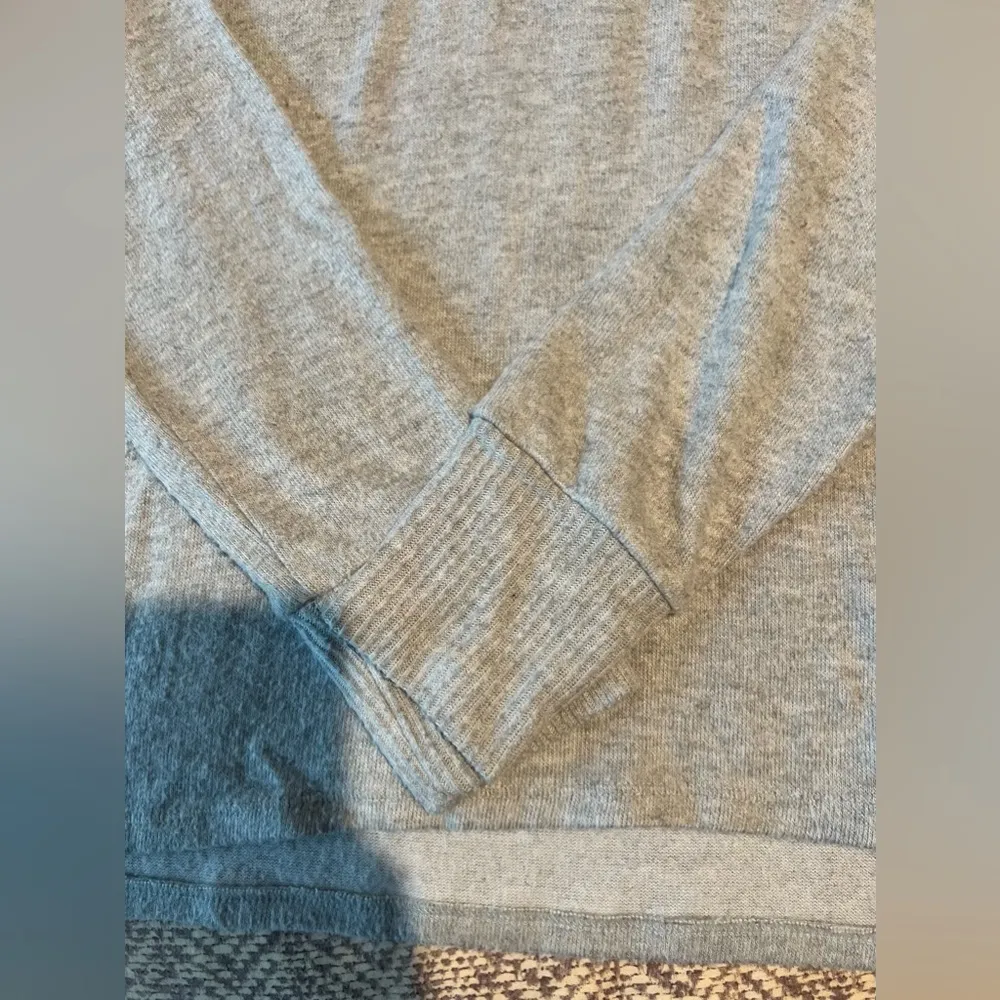 Lucky Brand Grey Sweater - Image 3