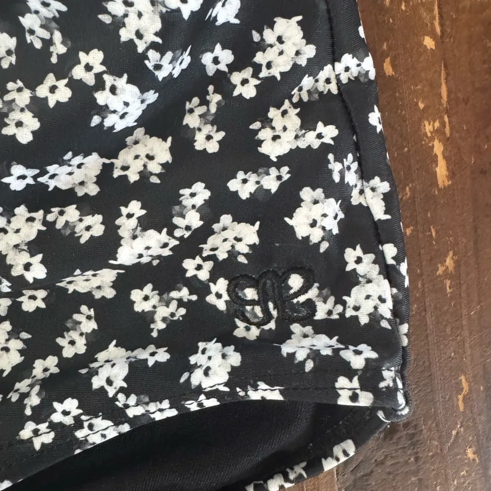 Albion Fit Black Wailea Rise Bralette Top and High Waisted Bottoms - Image 13