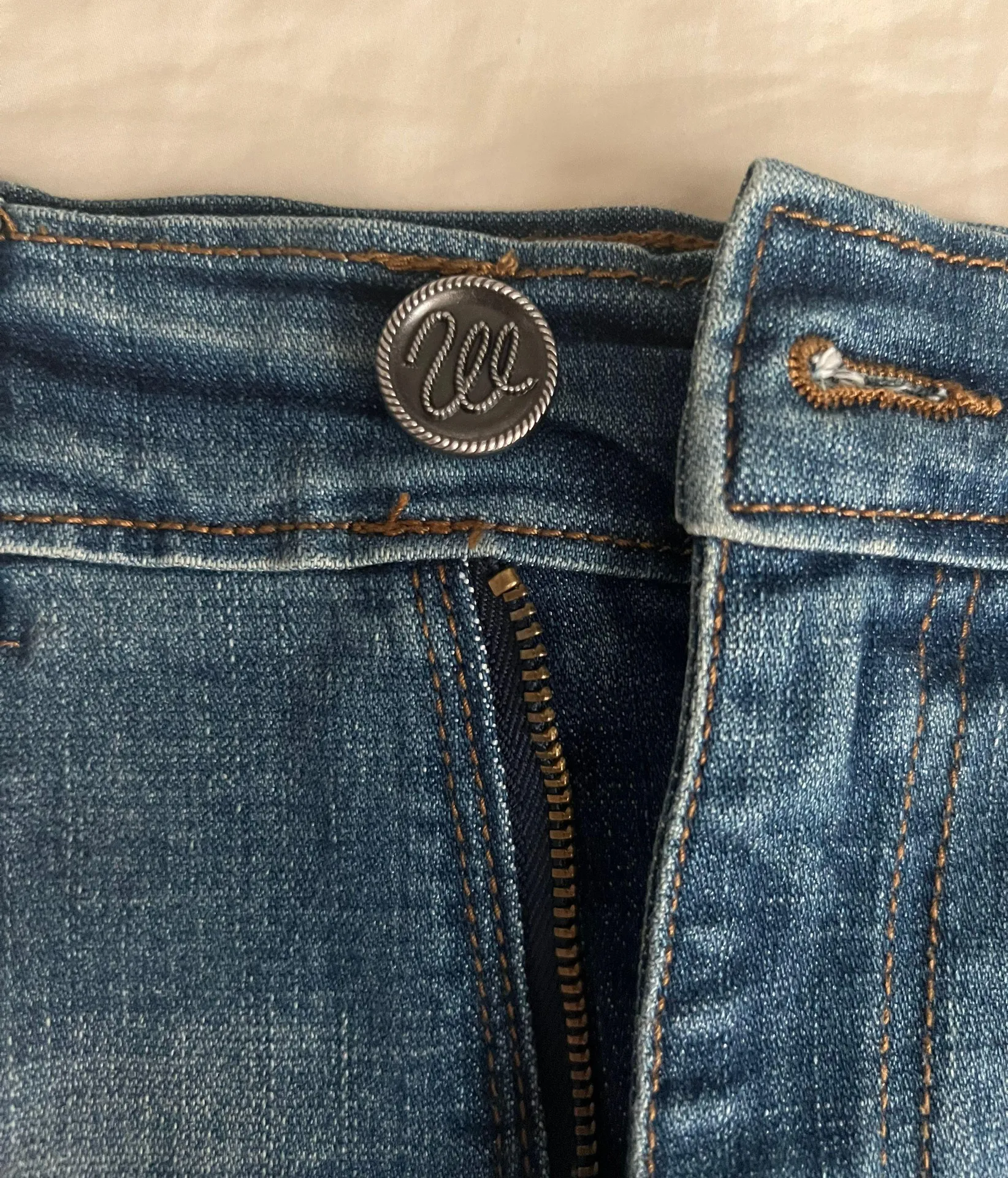 TEXAS LONGHORNS CUT OFF DENIM JEAN SHORTS Size 5 - Image 3