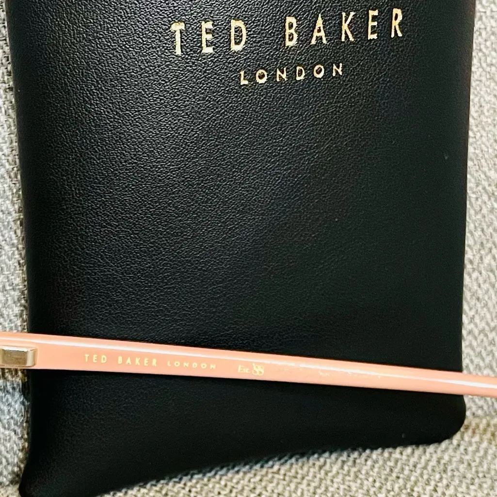 Ted Baker Full Rim Clubmaster Sunglasses w/ Leather Case - Black & Pink $189 NWT - Image 6