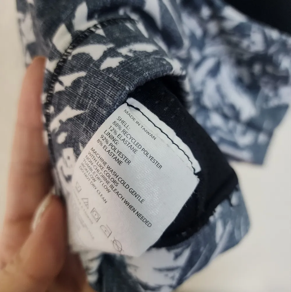 Prana strappy sport bra size L - Image 6