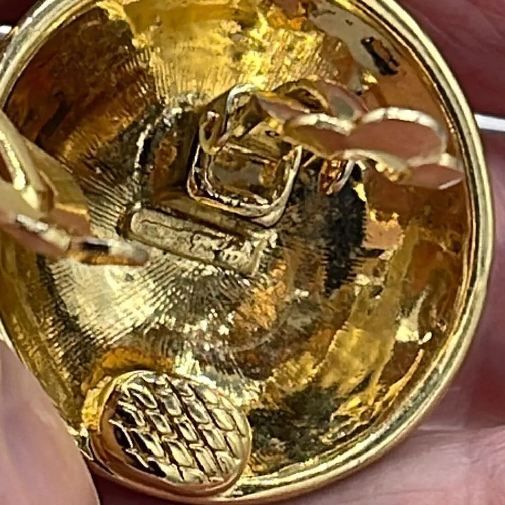 Vintage Park Lane black and gold striped clip earrings - Image 8