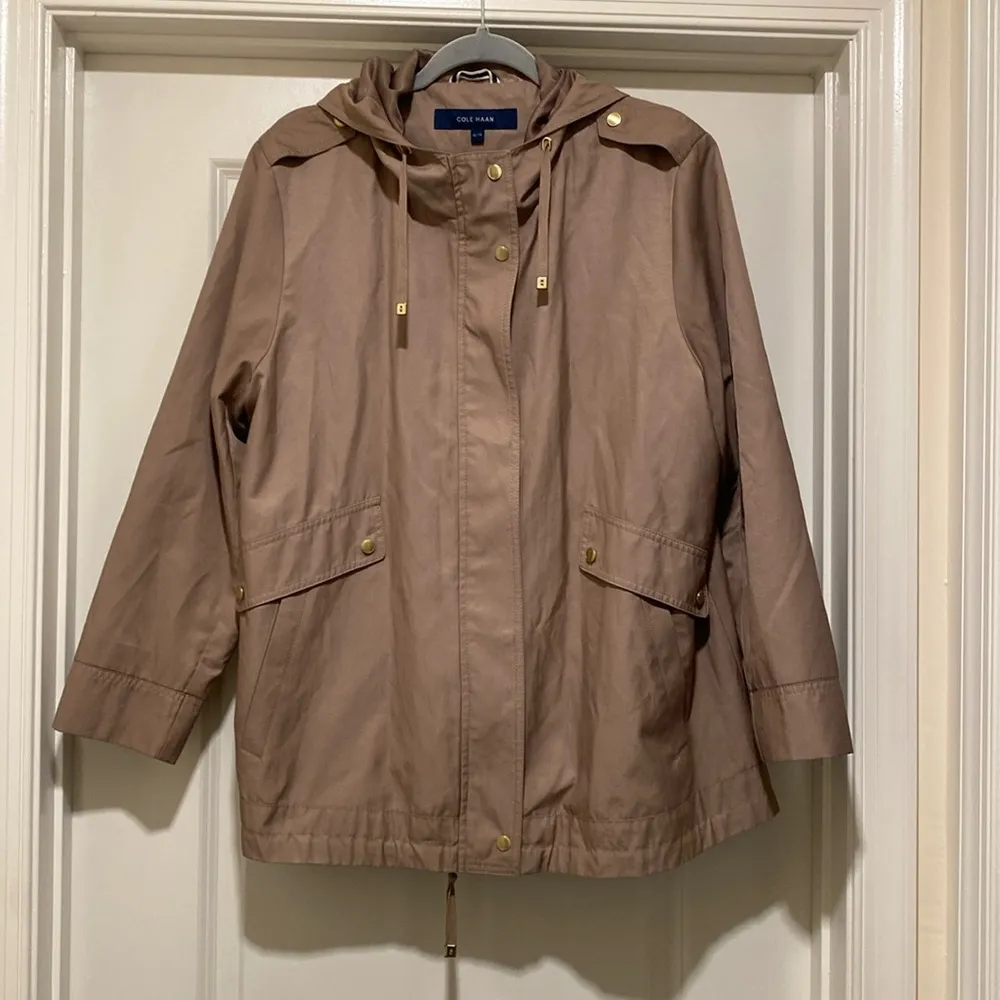 Cole Haan  Hooded Raincoat Jacket Size XL - Image 3