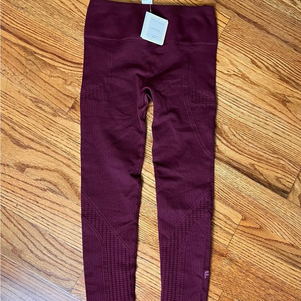 Fabletics Seamless Compression Legging  High-Waisted Merlot NWT - Image 6