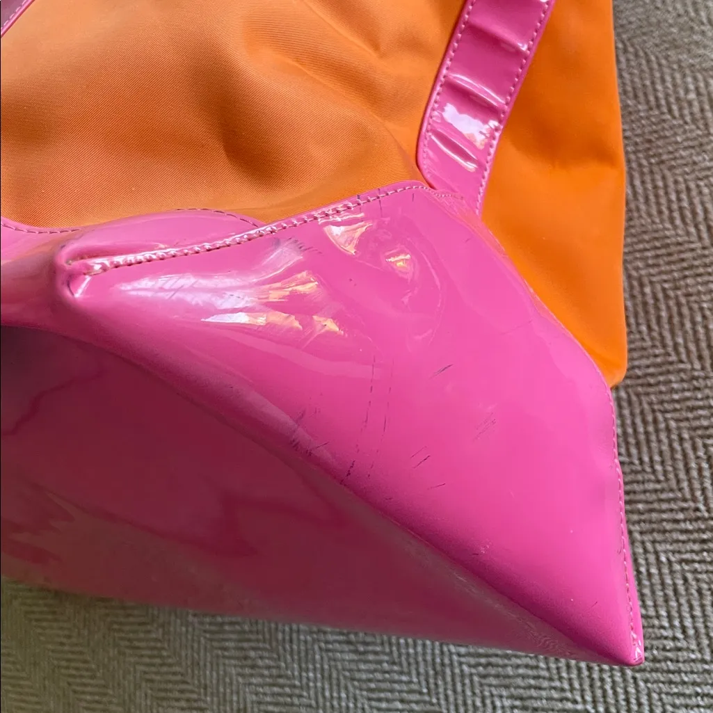 Lilly Pulitzer Via Palm Bech Nylon Bag - Image 9