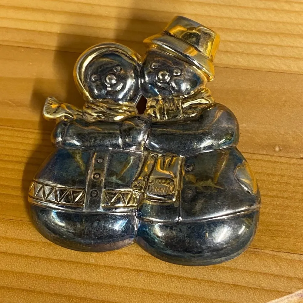 Best Hugging Snowman Snowwoman Pair Pin Brooch Pendant Winter Christmas Holiday Silver - Image 7