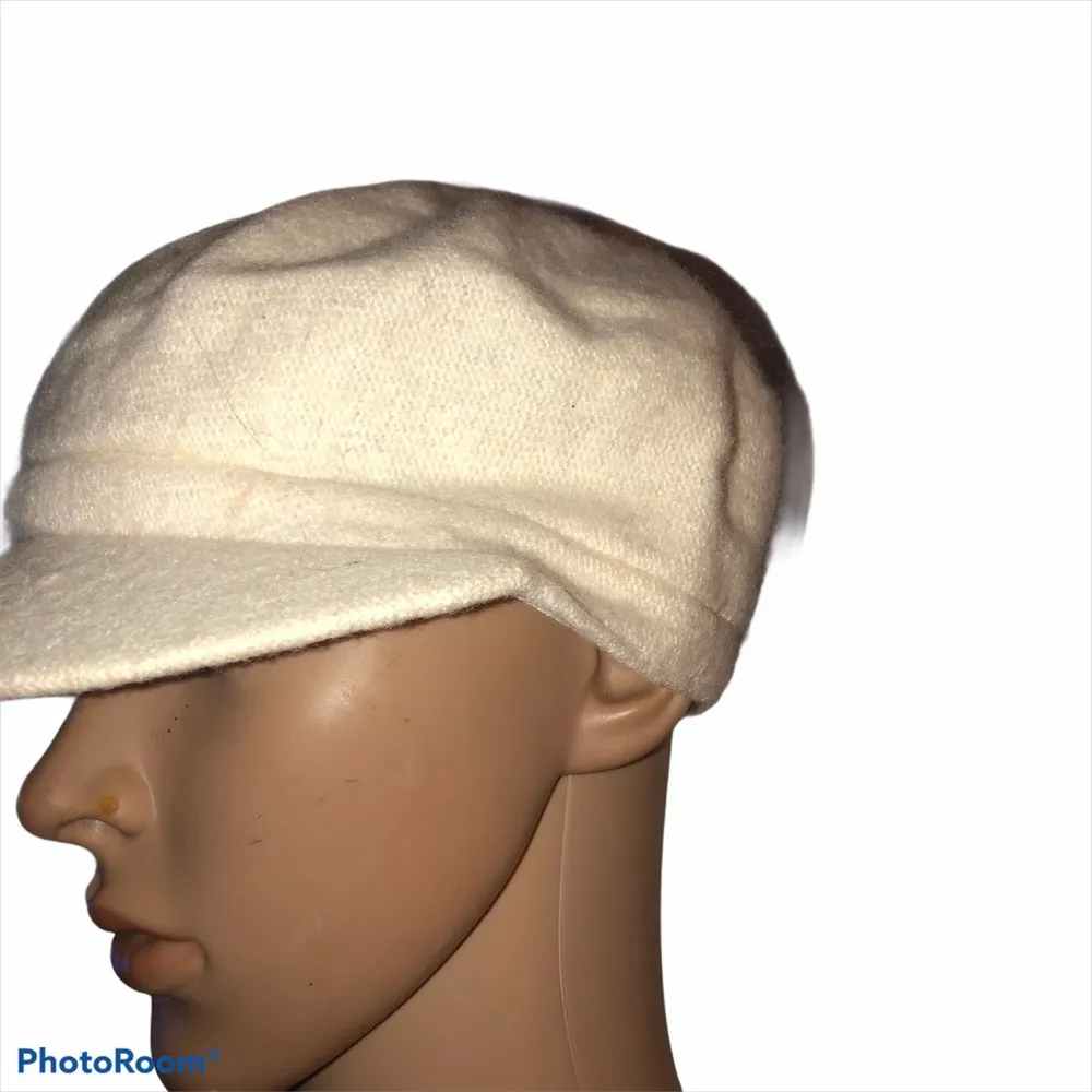 Rosette Wool blend  winter cap - Image 3