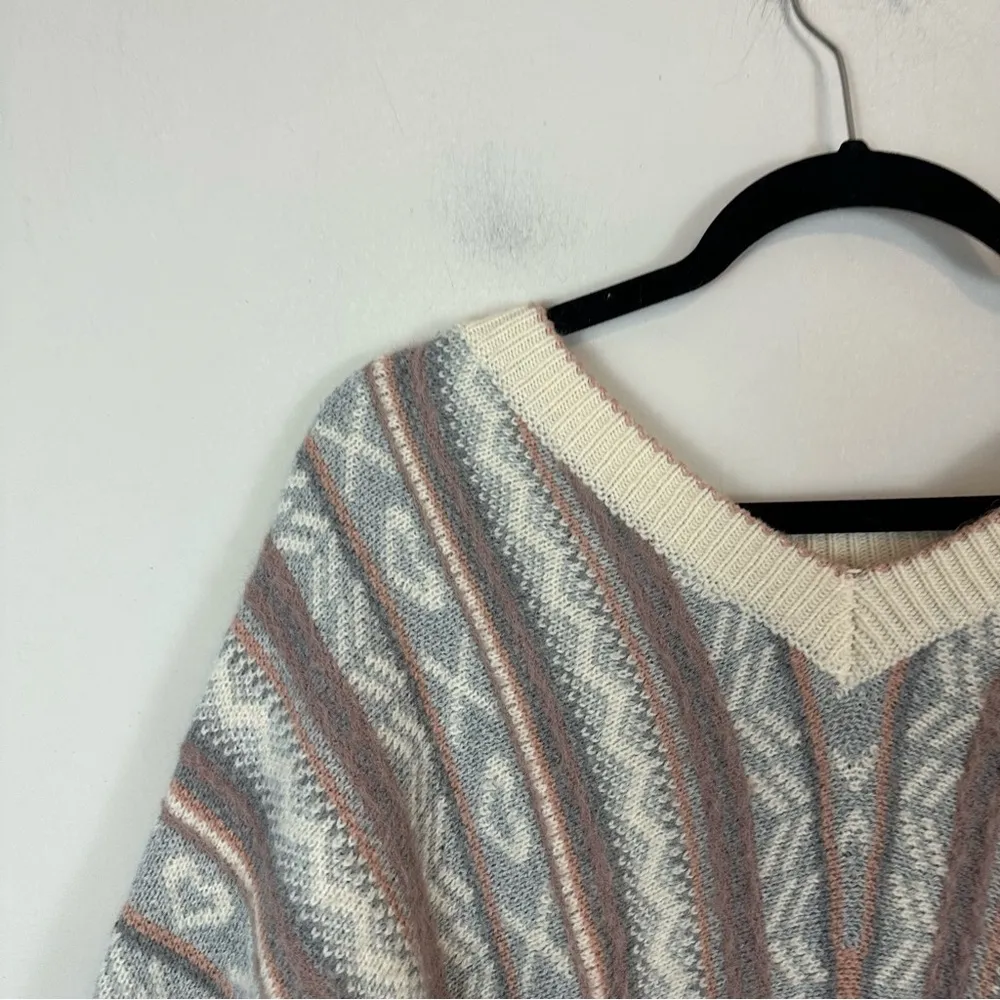 POL | Pastel Heart Print Vintage Style V-Neck Slouchy Sweater Size Large - Image 2