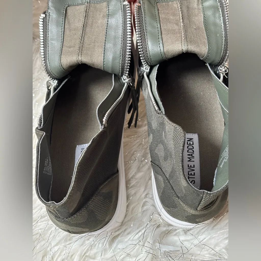 Steve Madden Green Camo Wedge Sneakers Size 7.5 - Image 4