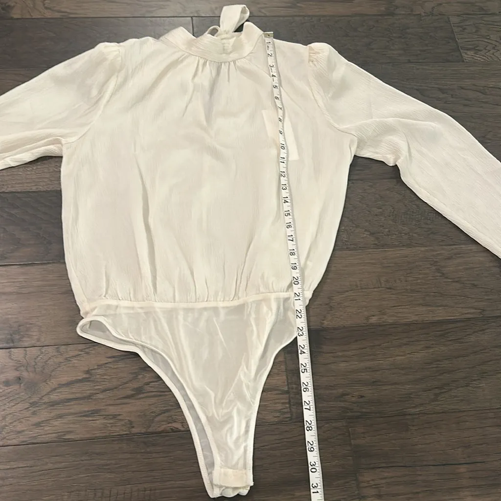 NWT Lush Cream Satin Tie Neck Bodysuit Sz L - Image 6