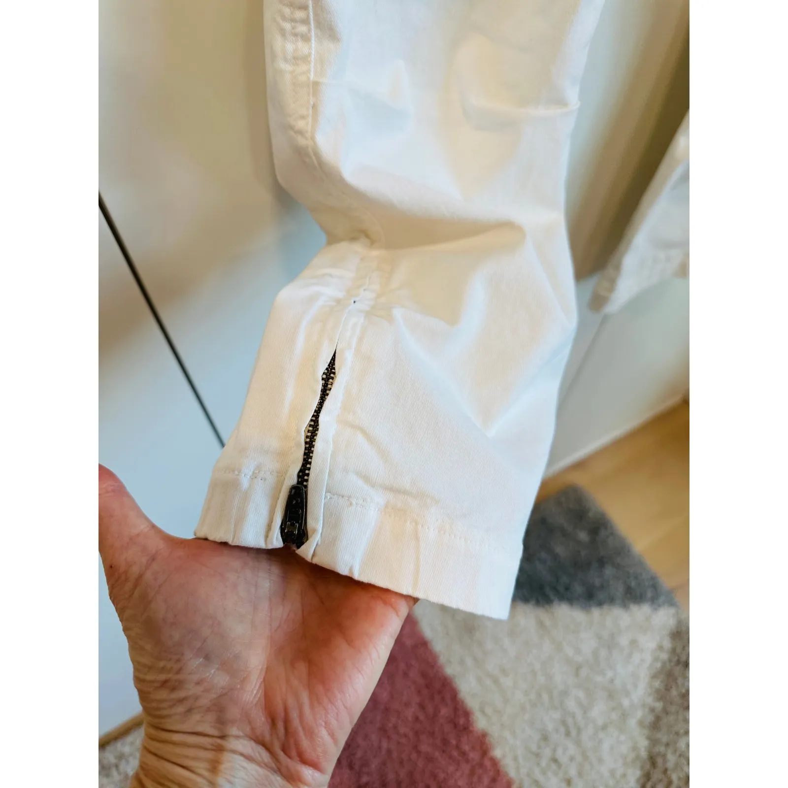 Y2K Cargo Capri Pants in Cream Size 4 Military Style Cropped Designer Nila Lotan White - Image 5