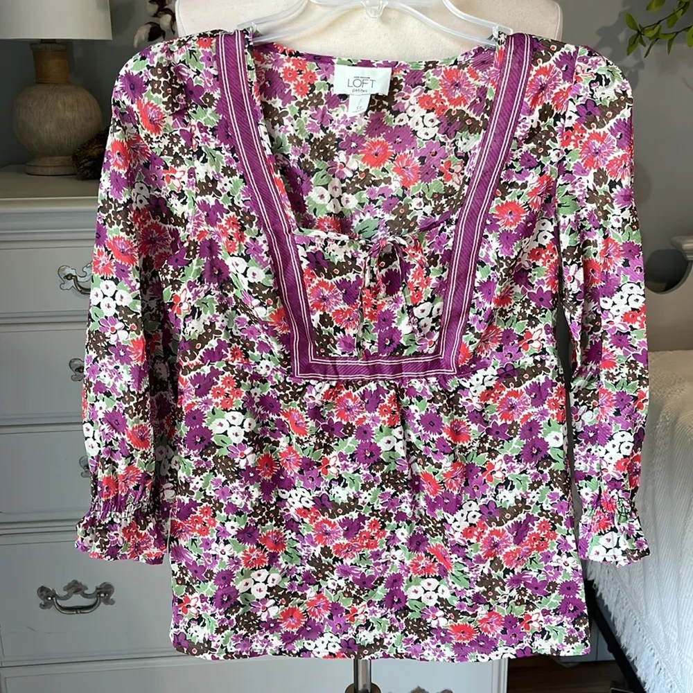 Ann Taylor Loft Petites purple top floral womens S - Image 6