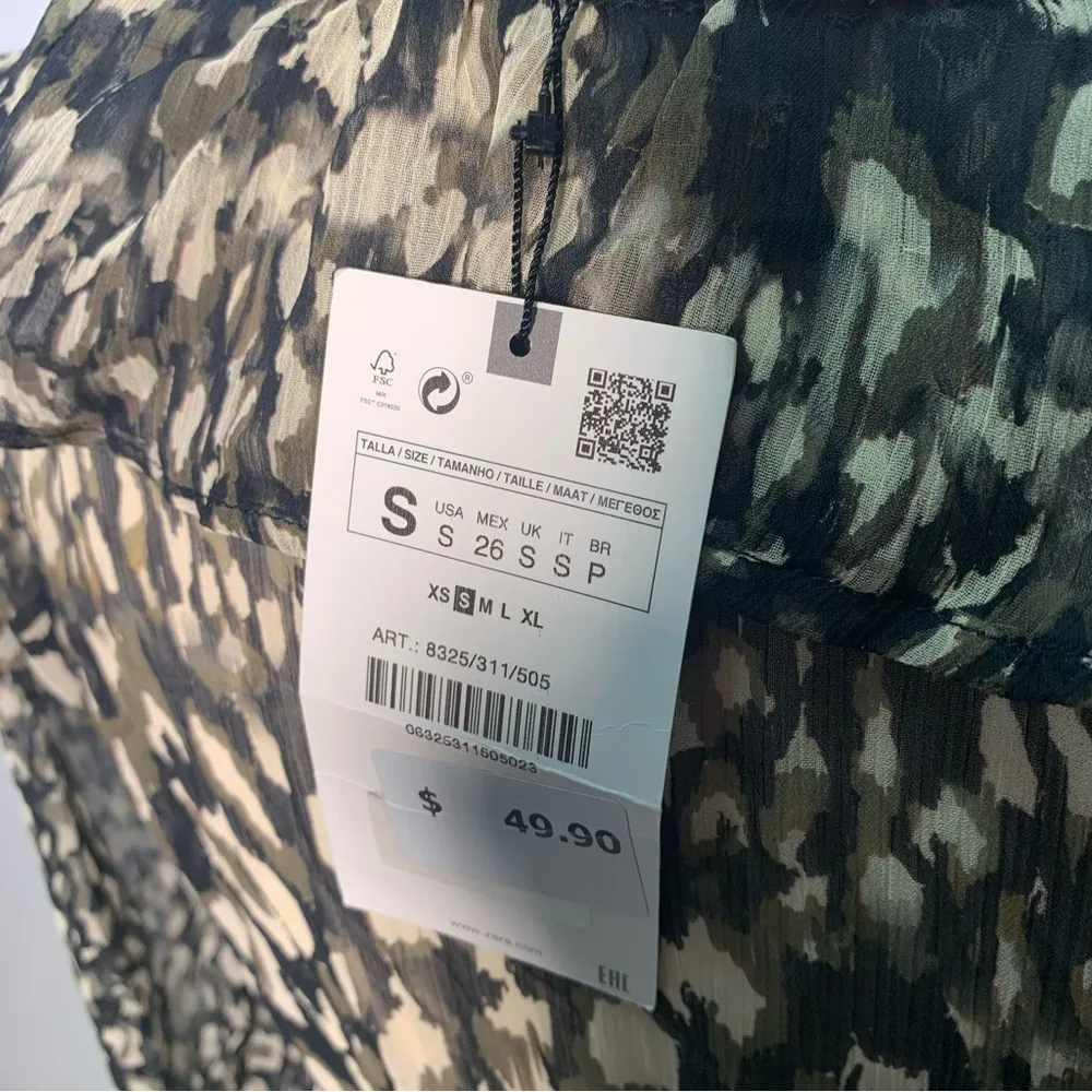 ZARA NWT Animal Print Long Sleeve Dress with ruffle skirt detail size S 8325/311 - Image 8