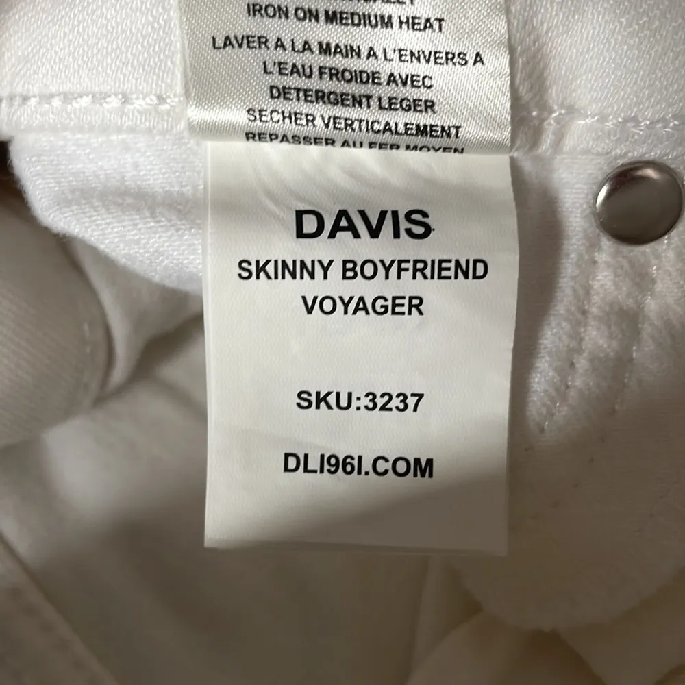DL1961 Davis Skinny Boyfriend Distressed Jeans White Size 25 - Image 5