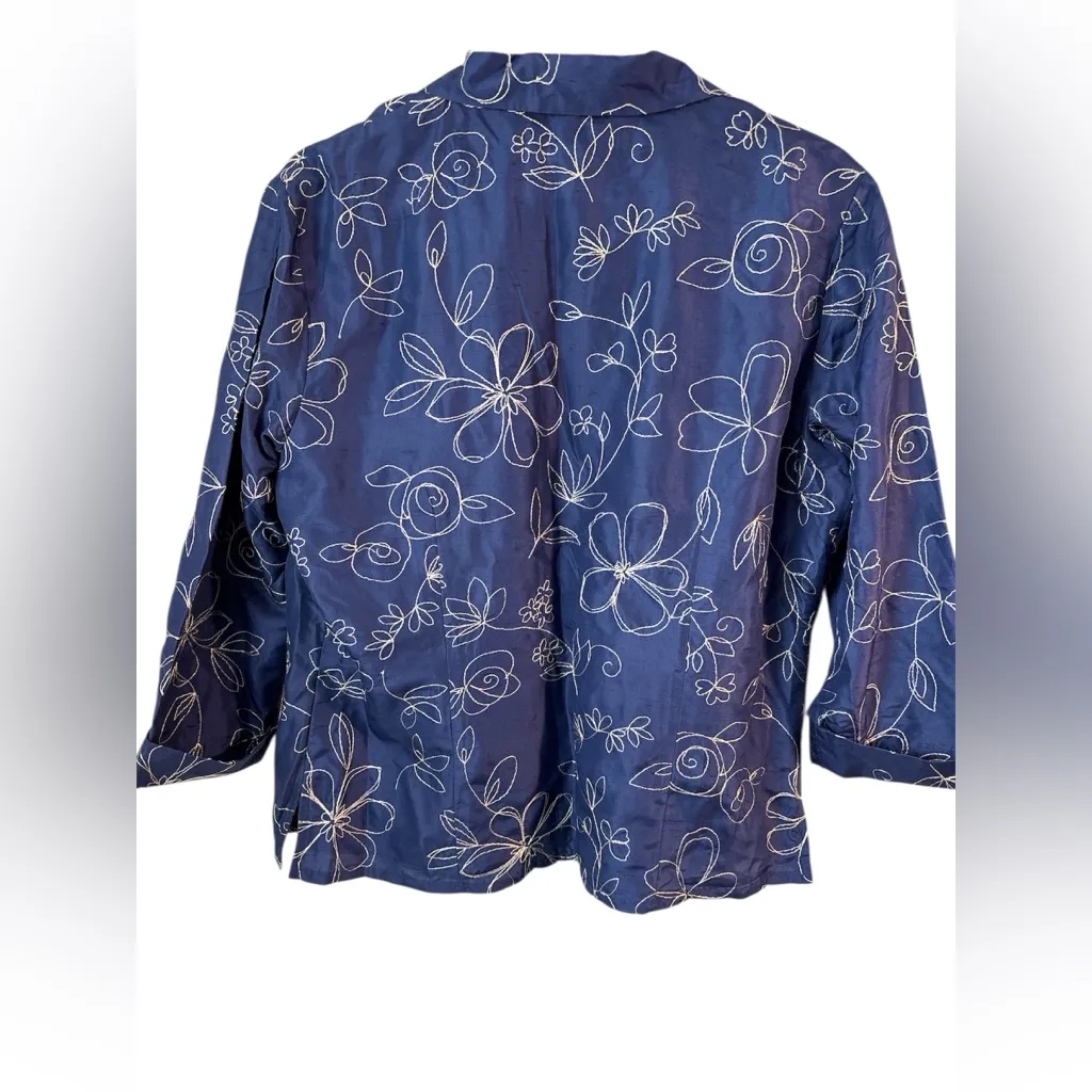 NWT Carol Little Blue Silk Embroidered Soft blazer Top 3/4 sleeve size L Career Size L - Image 2