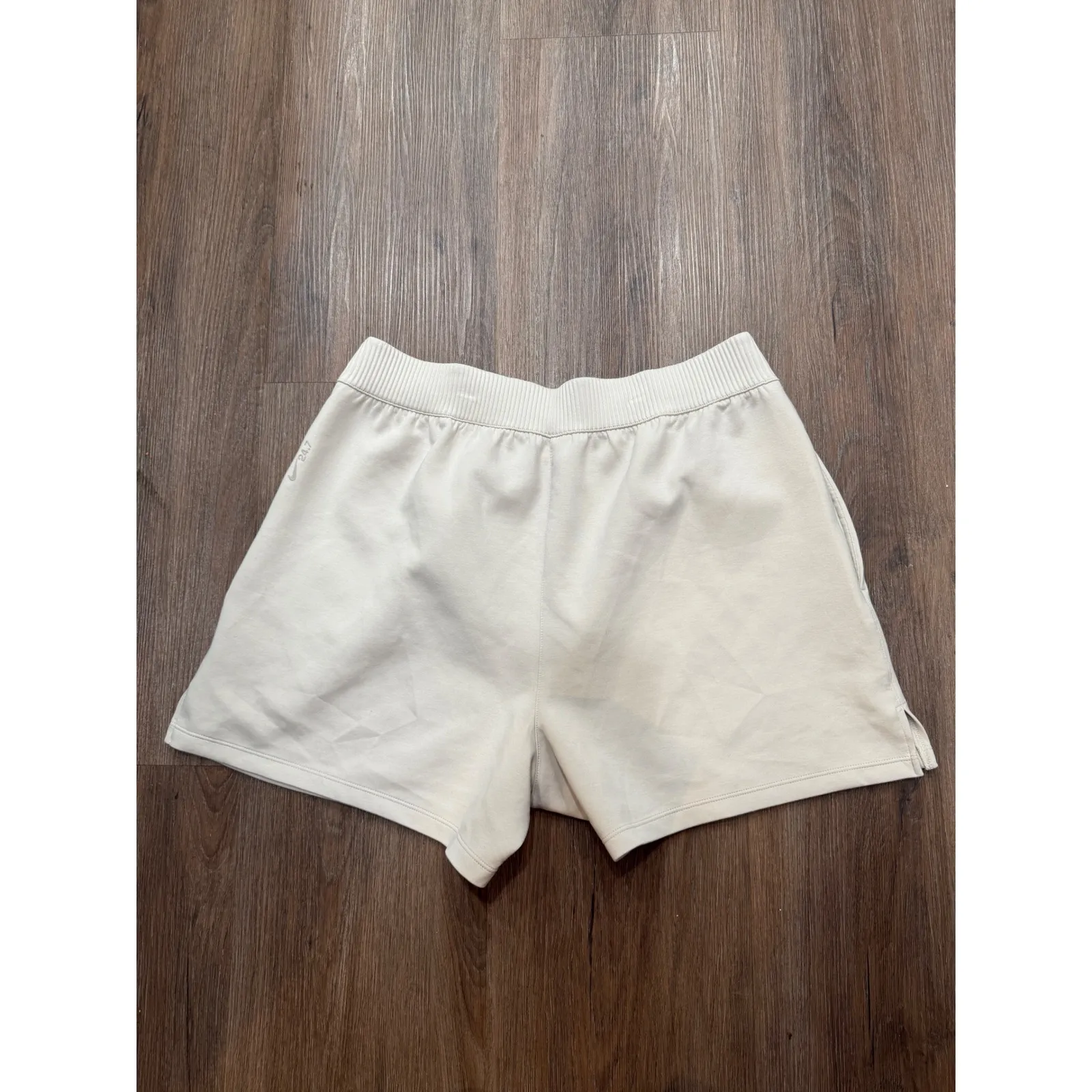 Nike Dri-FIT 24.7 Athletic Shorts Womens Size L Beige Lightweight Sweat Shorts - Image 3